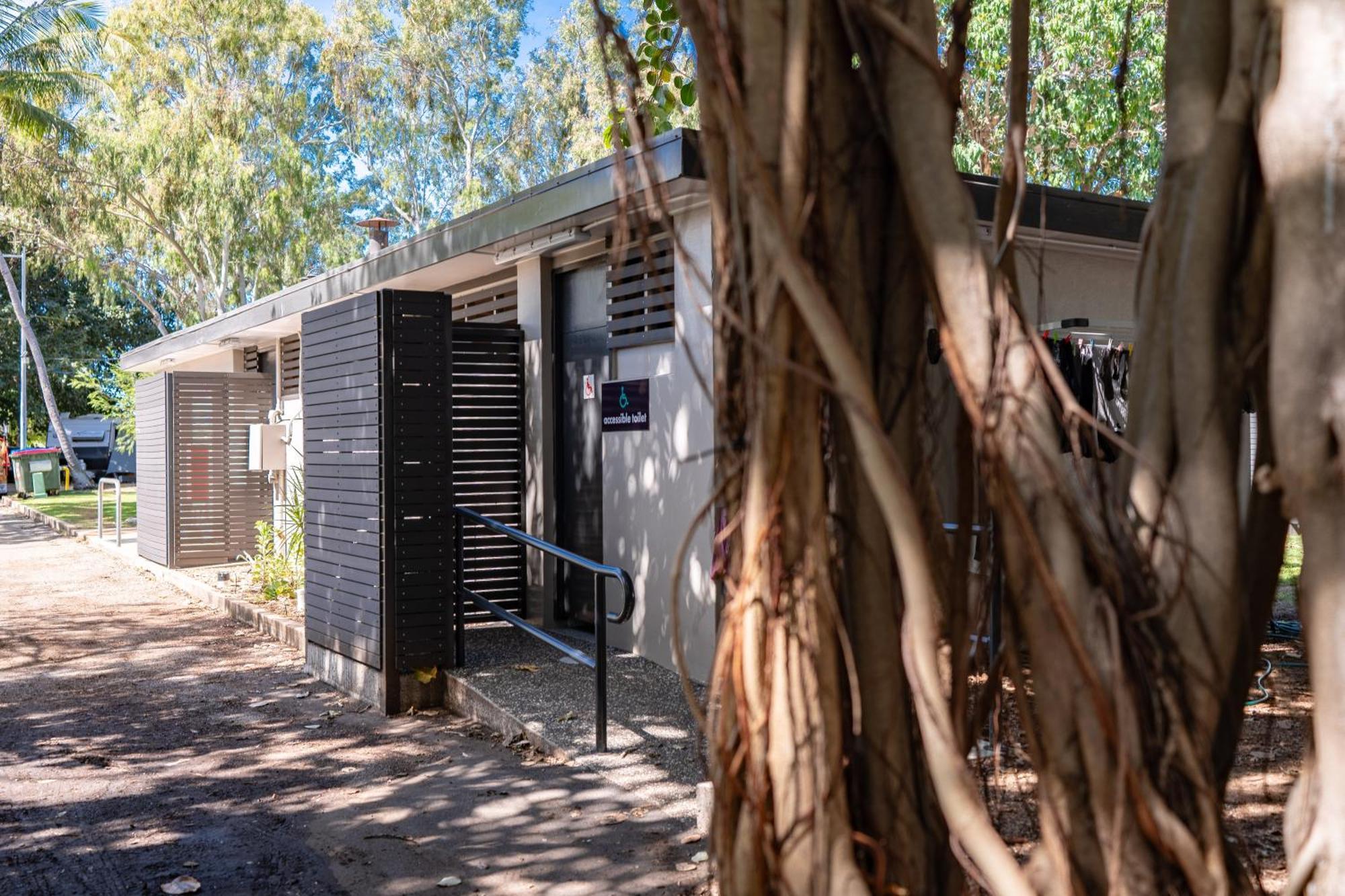 Big4 Tasman Holiday Parks - Rowes Bay Townsville Exteriör bild
